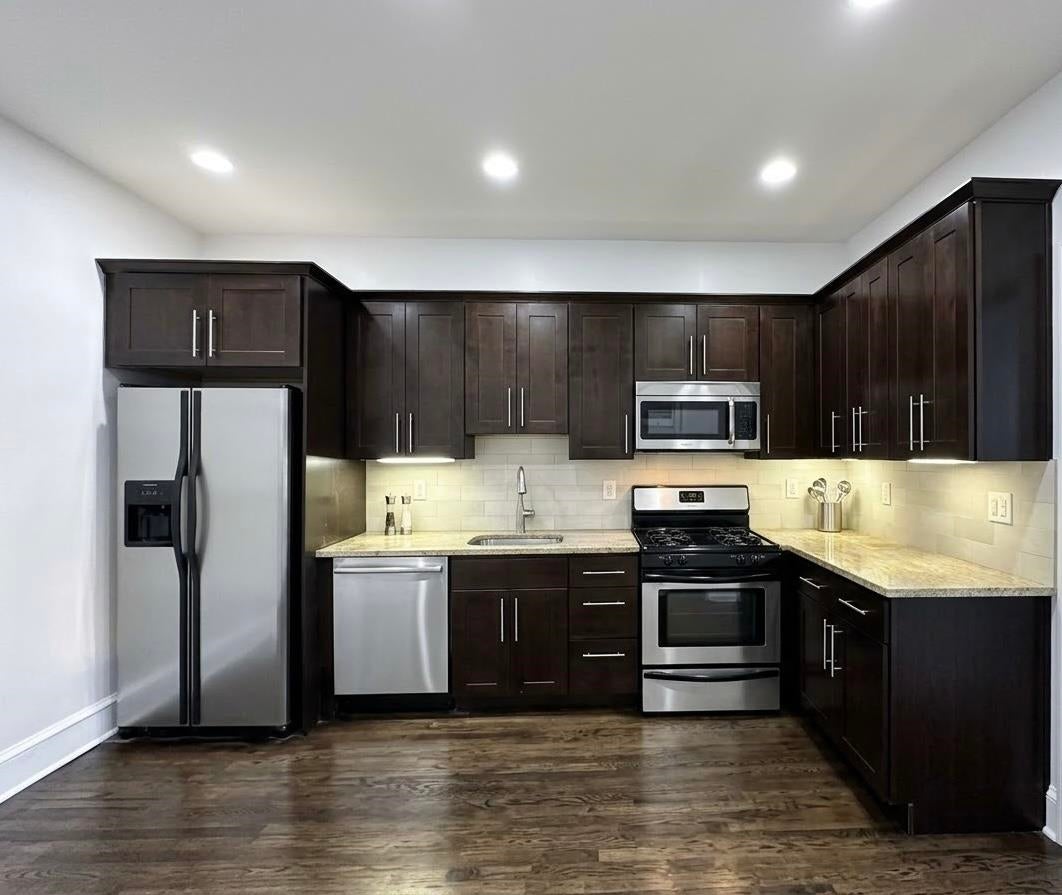 316 7TH ST 1