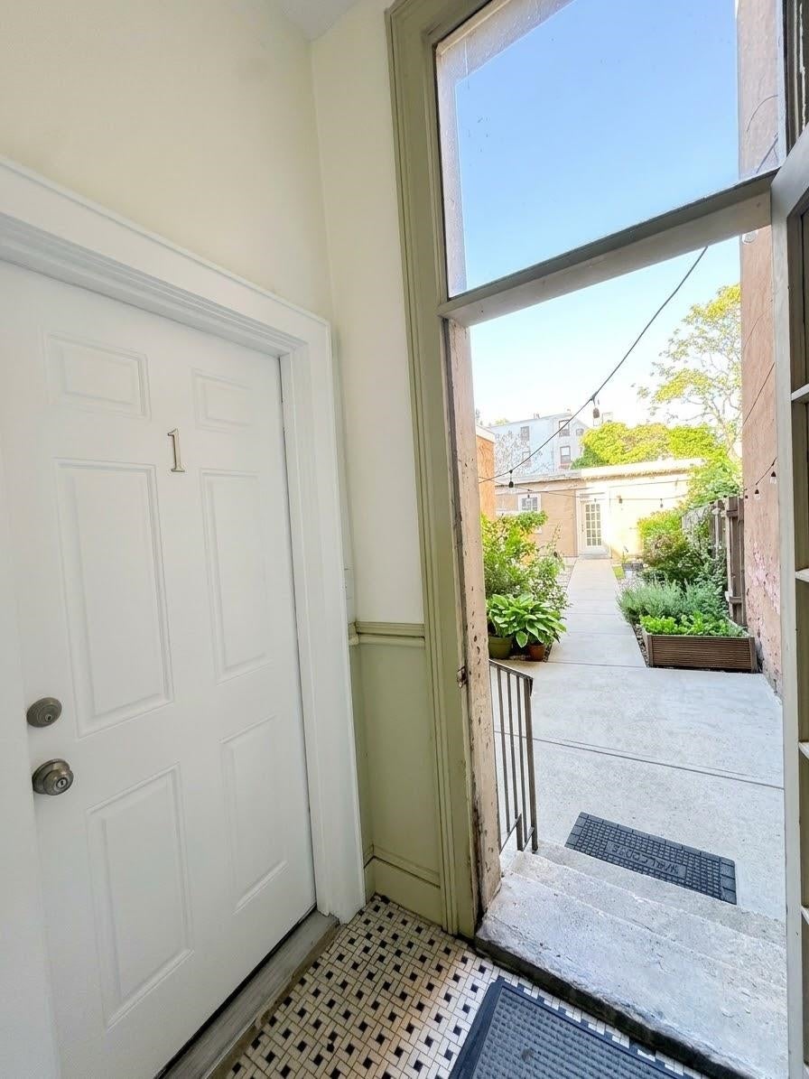 316 7TH ST 1