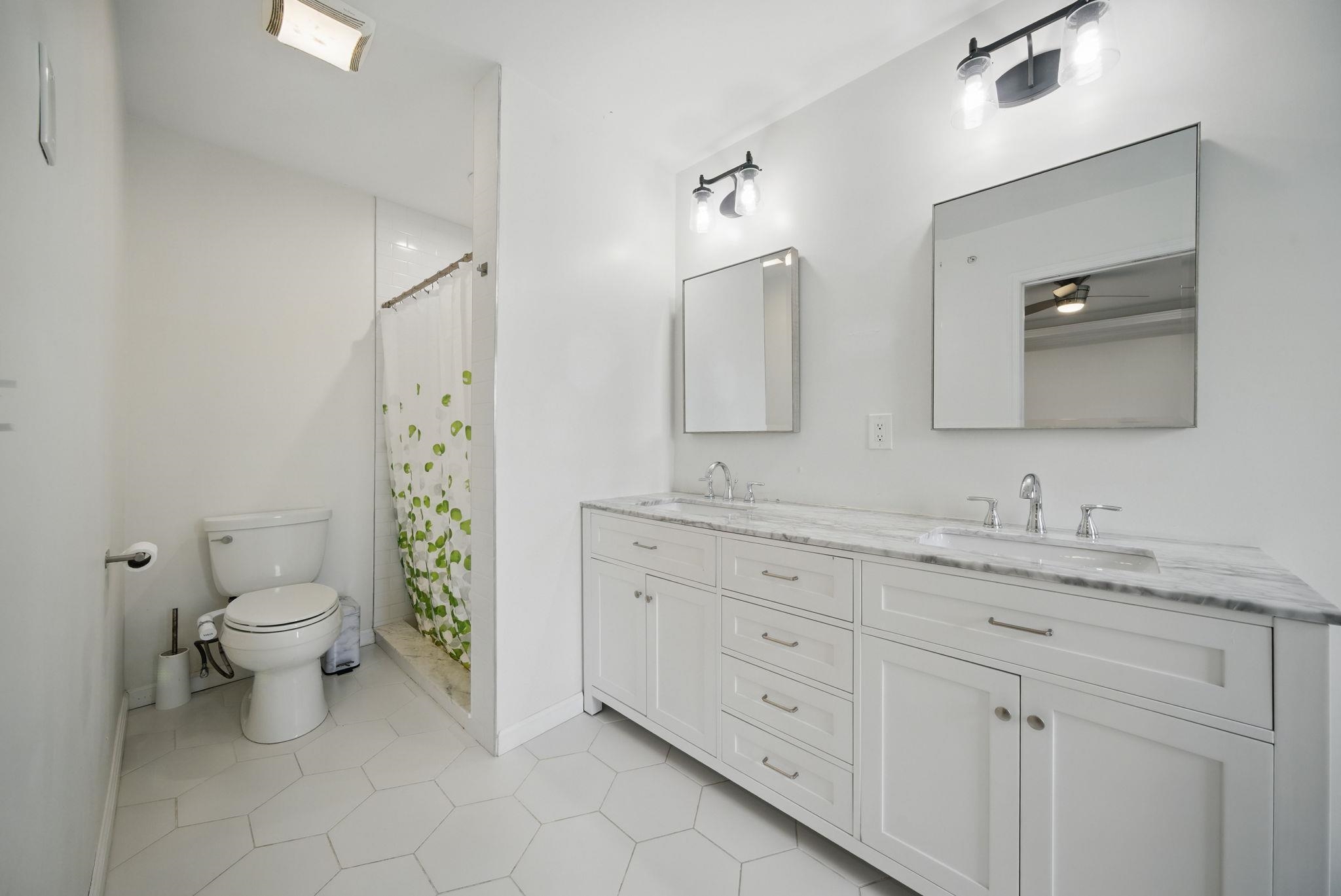 28 Creekside Ct #28, Secaucus, New Jersey image 23
