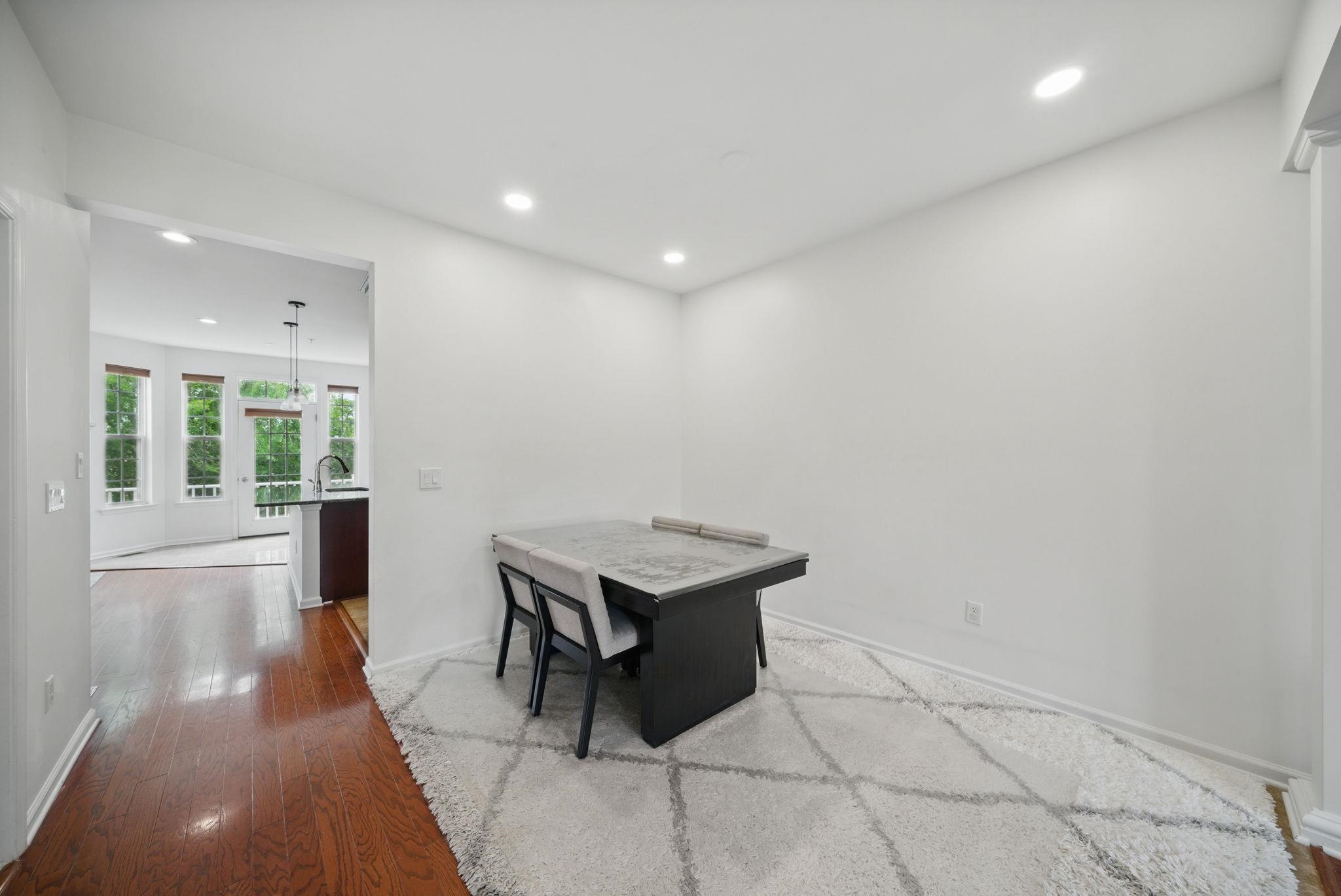 28 Creekside Ct #28, Secaucus, New Jersey image 15