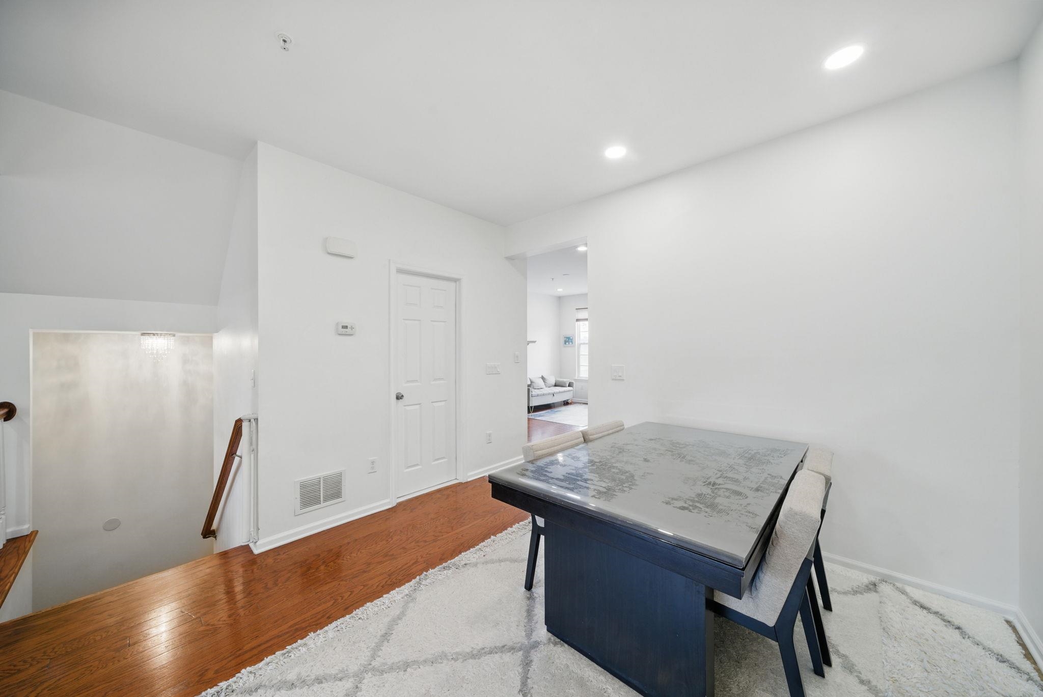28 Creekside Ct #28, Secaucus, New Jersey image 16