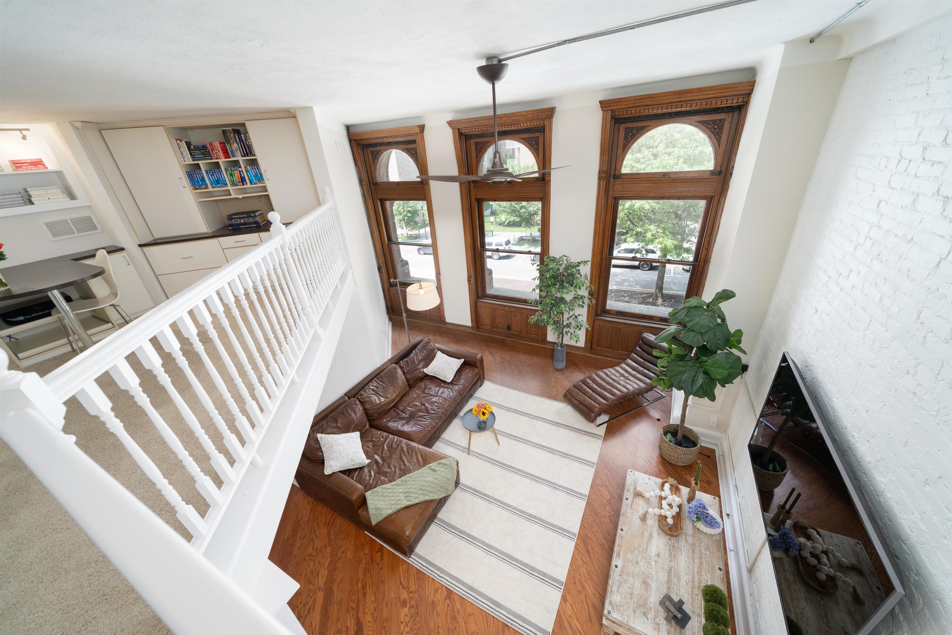 83 MONTGOMERY ST 201