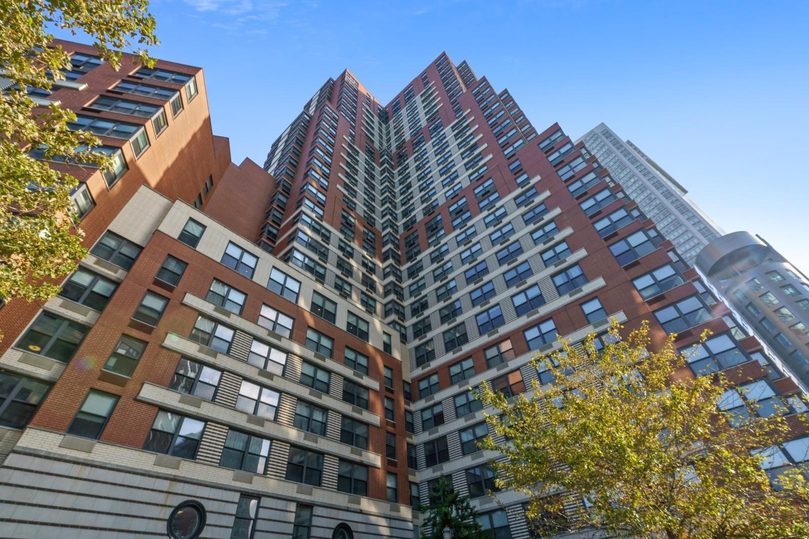 102 Christopher Columbus Dr #501, Jersey City, New Jersey image 1