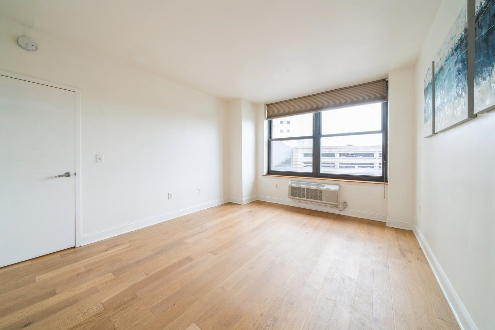 102 Christopher Columbus Dr #501, Jersey City, New Jersey image 10