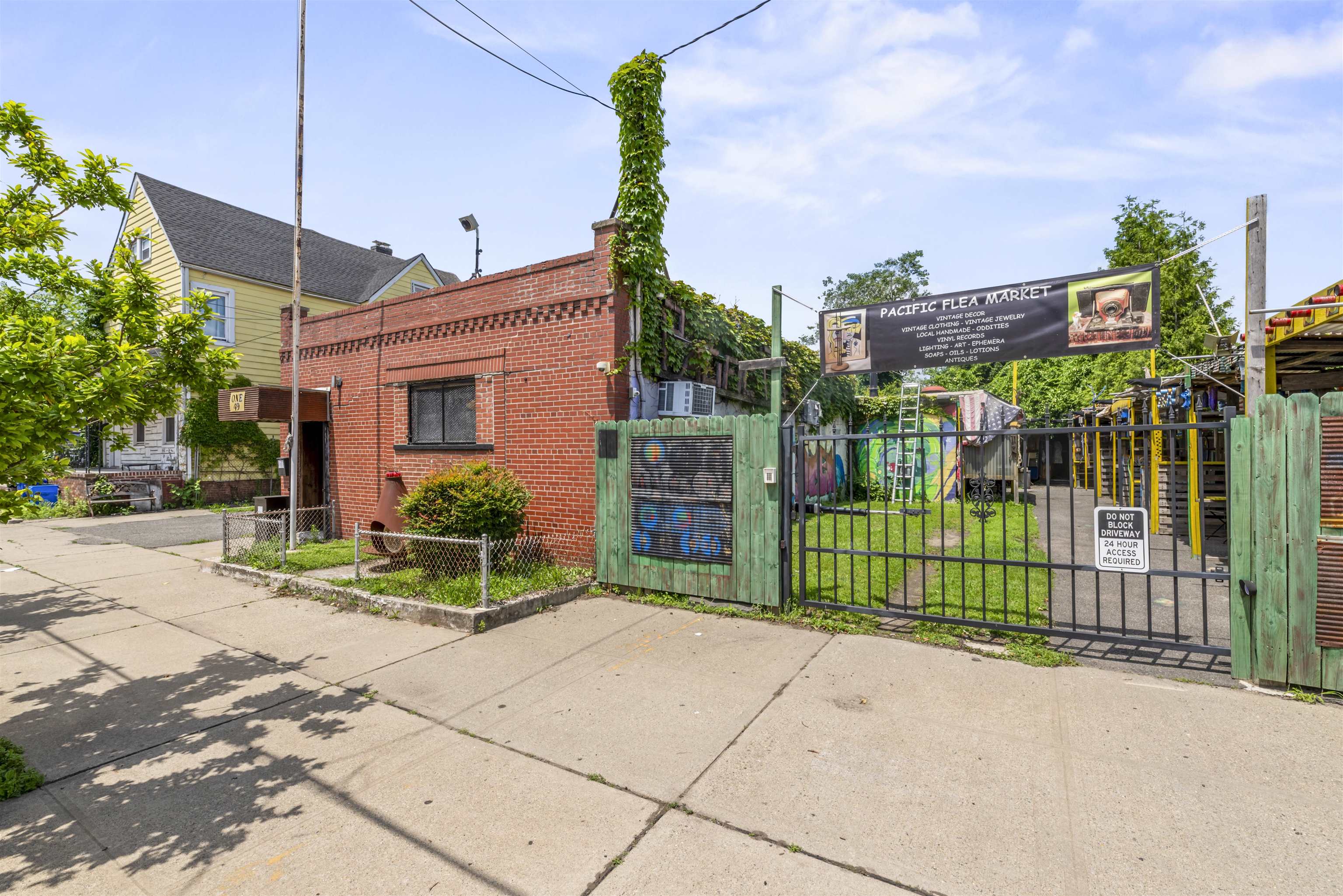 149 PACIFIC AVE