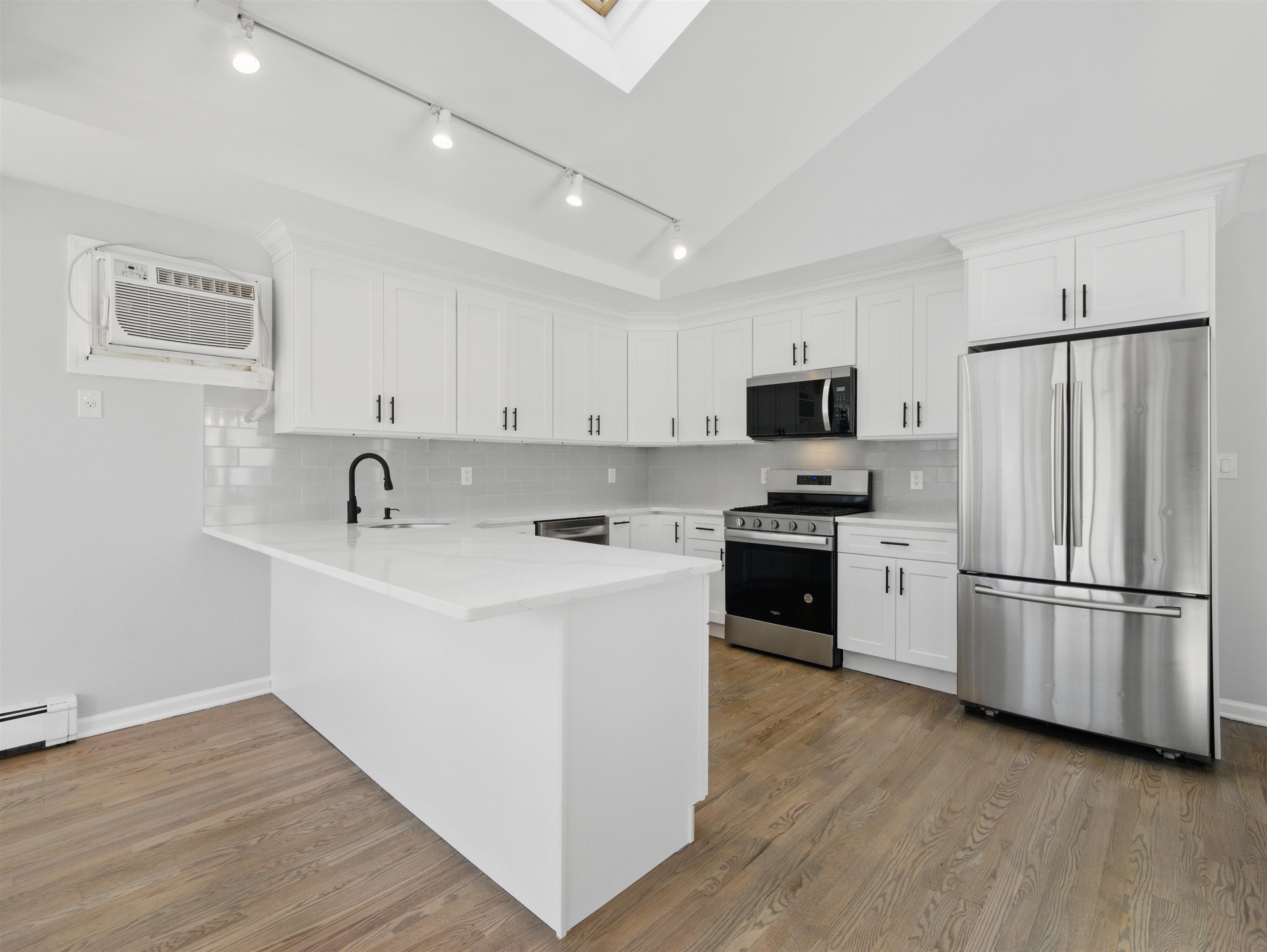 272 Watson Ave, Lyndhurst, New Jersey image 8