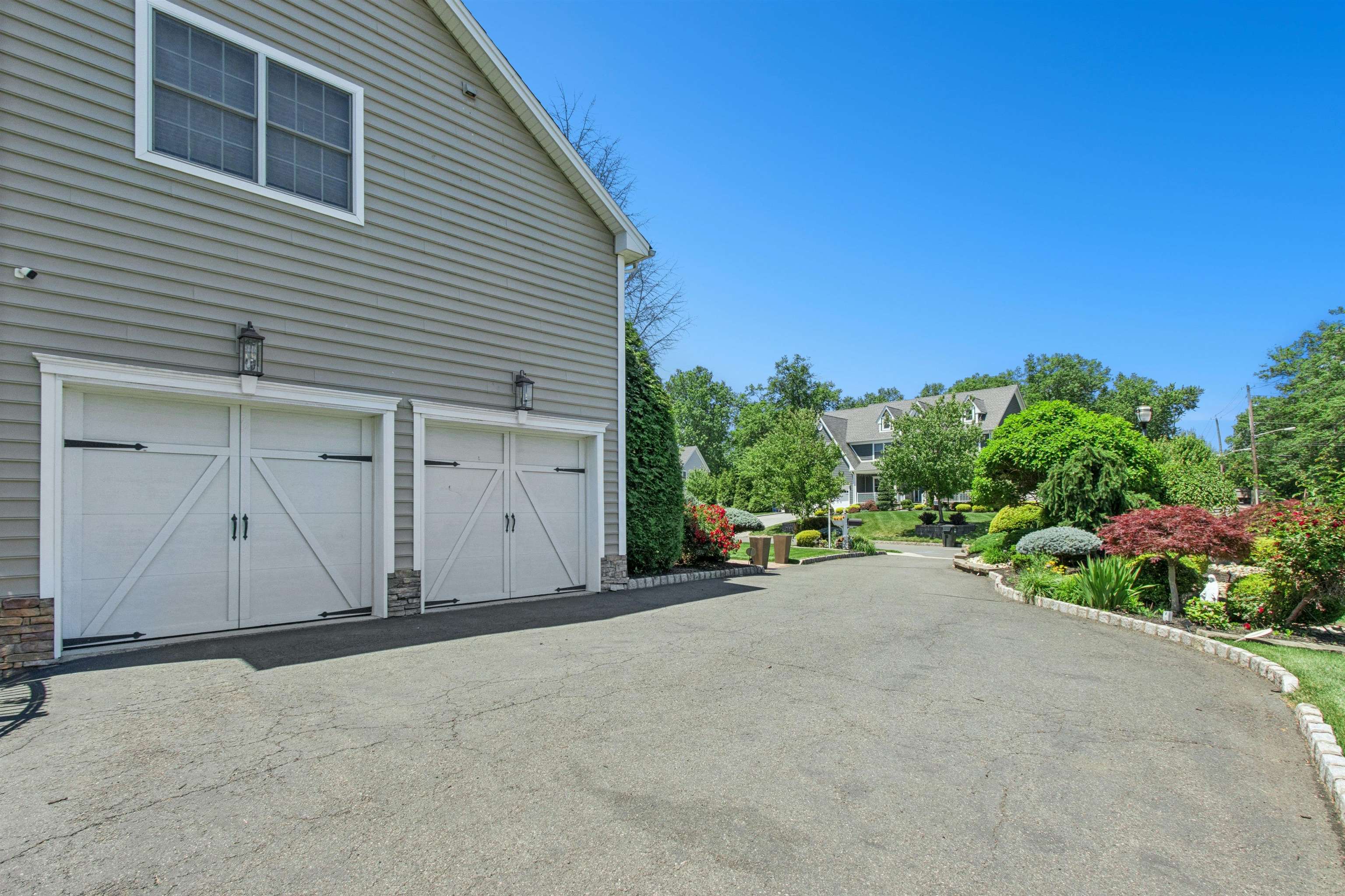 1 HARTMAN CT