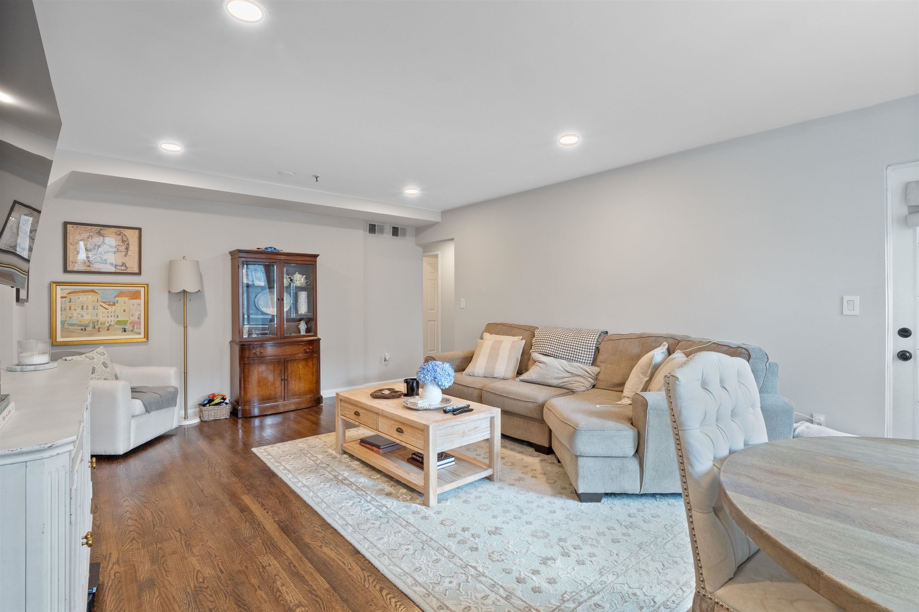 1110 Clinton St #14, Hoboken, New Jersey image 4