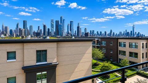 Condo For Sale - 100 Eton Row #504<br/> Hudson County, Weehawken, NJ 07086
