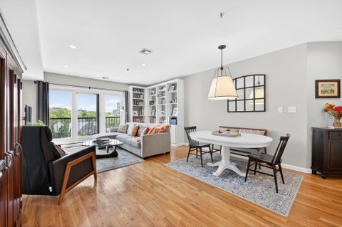 Condo For Sale - 536 Grand St #604<br/> Hoboken, NJ 07030