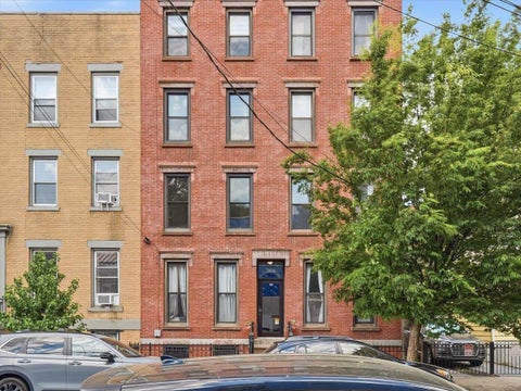 Condo For Sale - 264 3rd St #2R<br/> Jersey City, NJ 07302