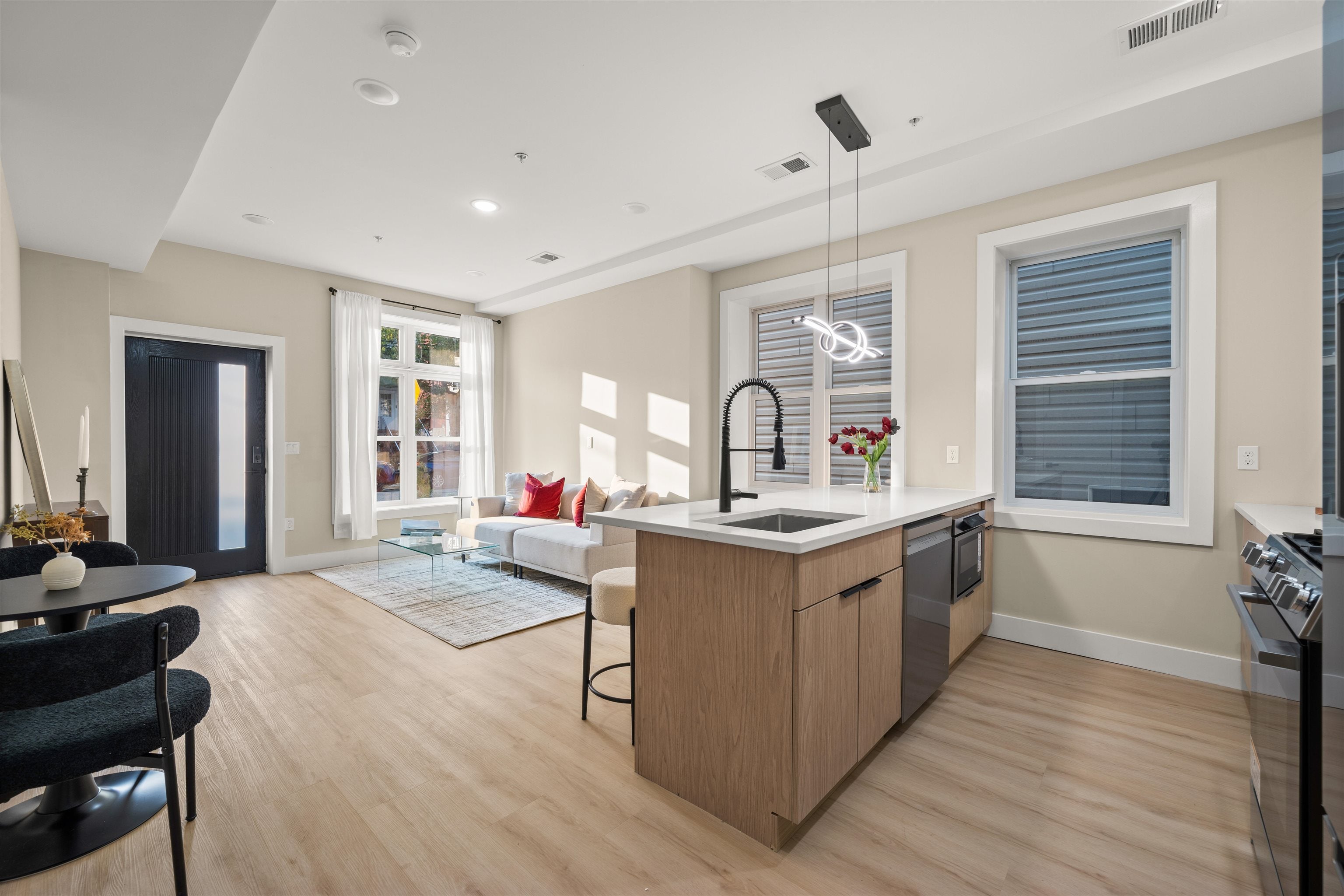 30 CAMBRIDGE AVE 1 & 4