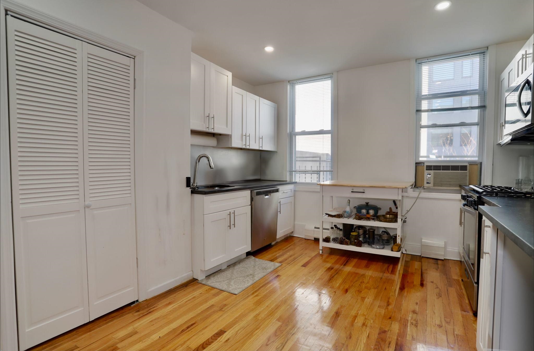 402 Monroe St #2, Hoboken, New Jersey image 3