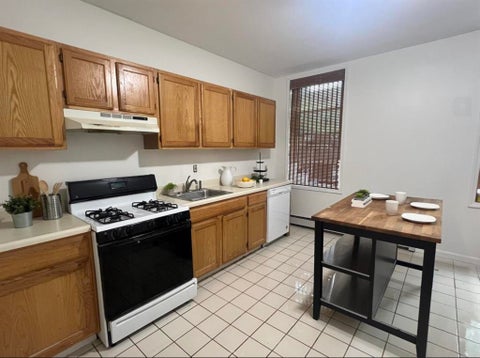 Homes For Rent - 58 Astor Pl #1<br/> Jersey City, NJ 07304