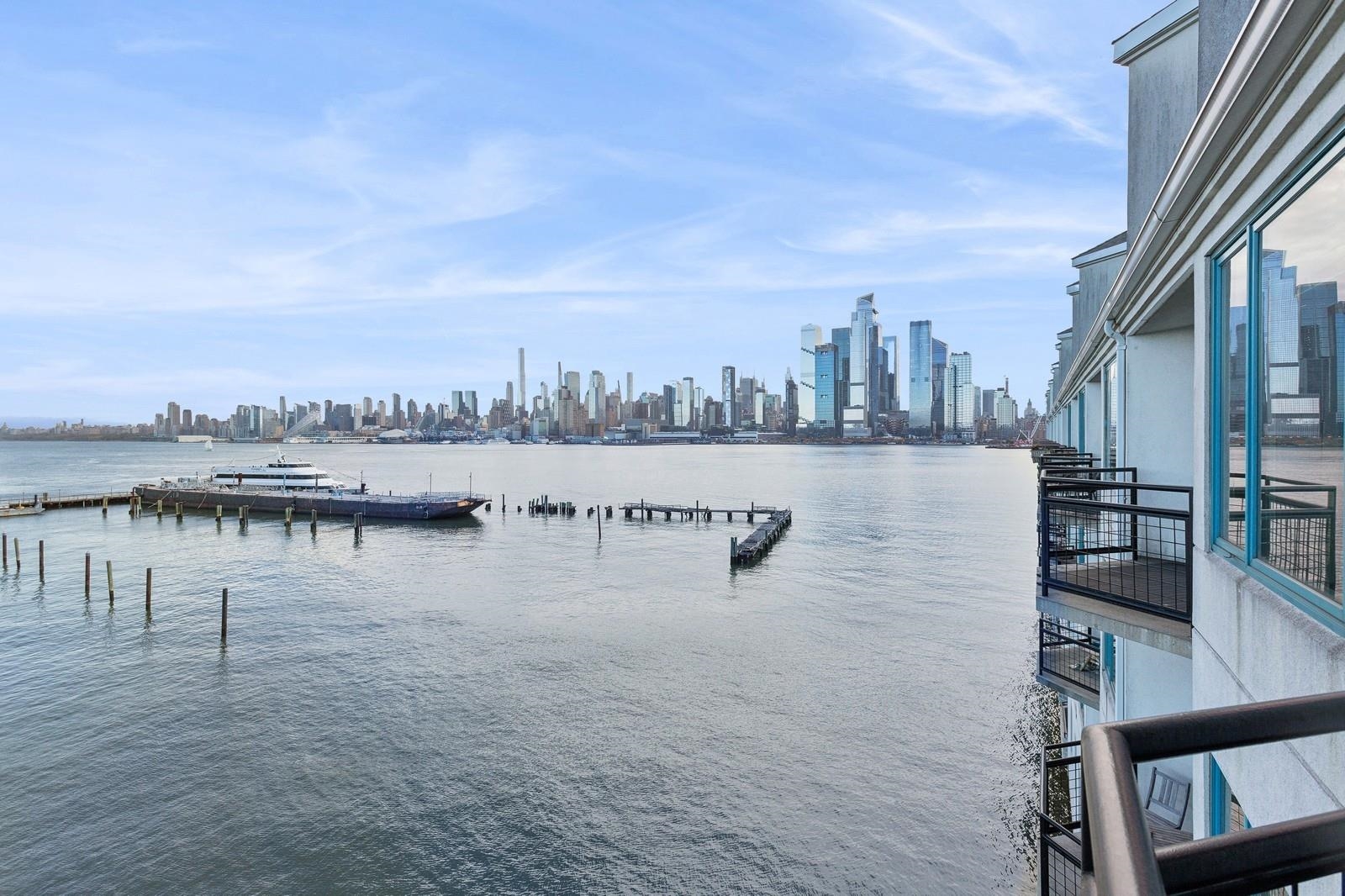 600 Harbor Blvd #1057, Weehawken, New Jersey image 3