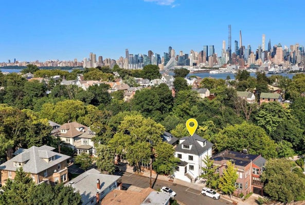 52 STERLING AVE, WEEHAWKEN, NJ 07086 - Image 26cfadc28d5a129ab4774a51e992f4e7/247931580