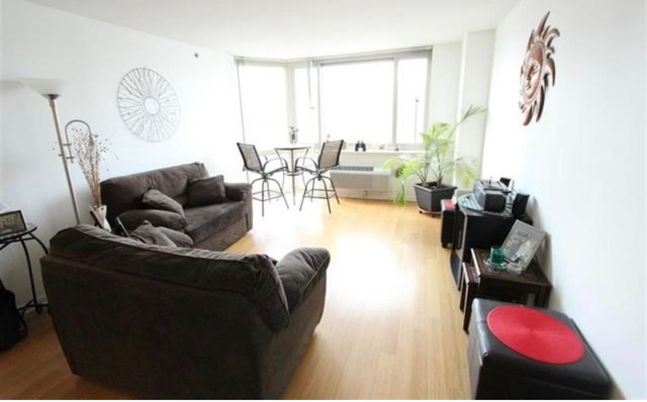 20 2ND ST 1105