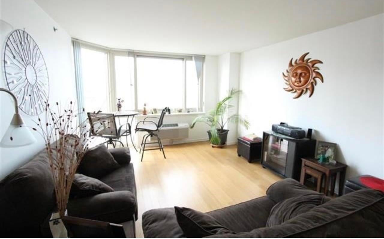 20 2ND ST 1105