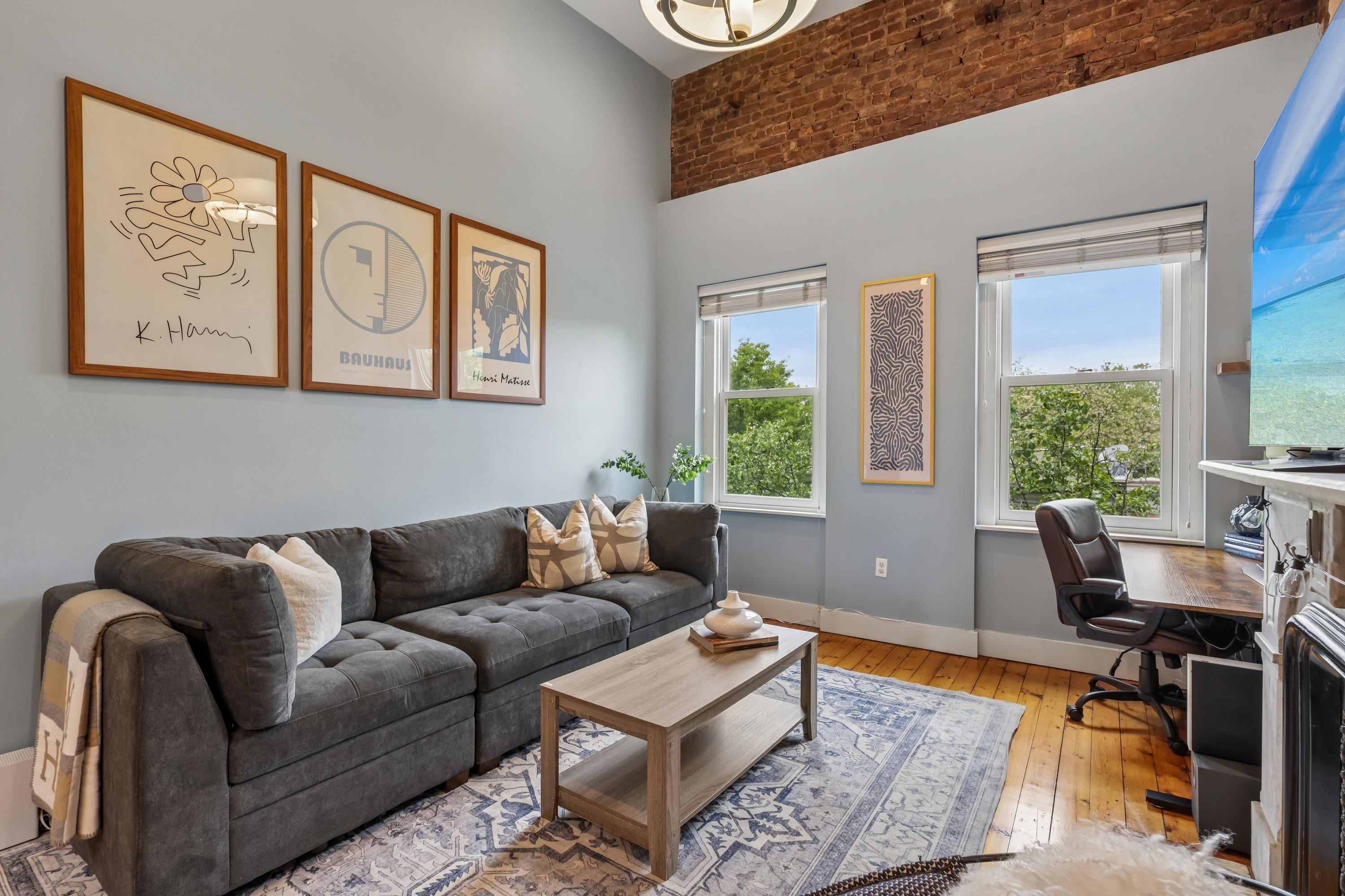 229 3RD ST 4L