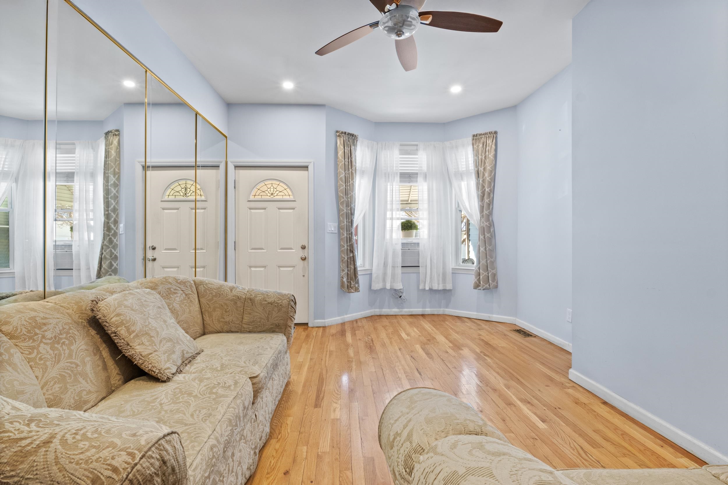 74 Atlantic St, Jersey City, New Jersey image 7