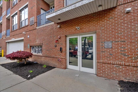 Condo For Sale - 3 Greenwich Dr #85<br/> Hudson County, Jersey City, NJ 07305