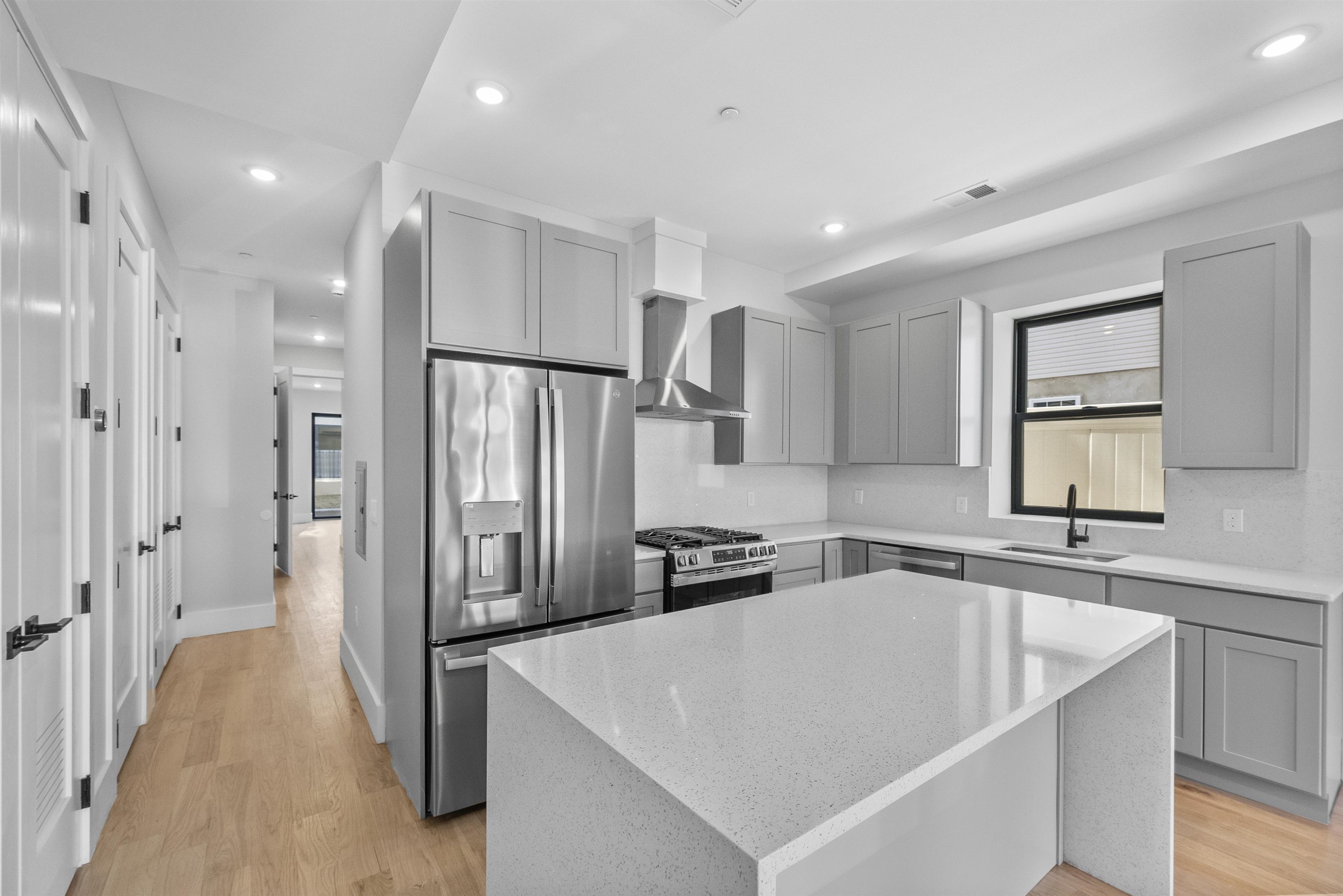 13 Manhattan Ave #1, Jersey City, New Jersey image 4