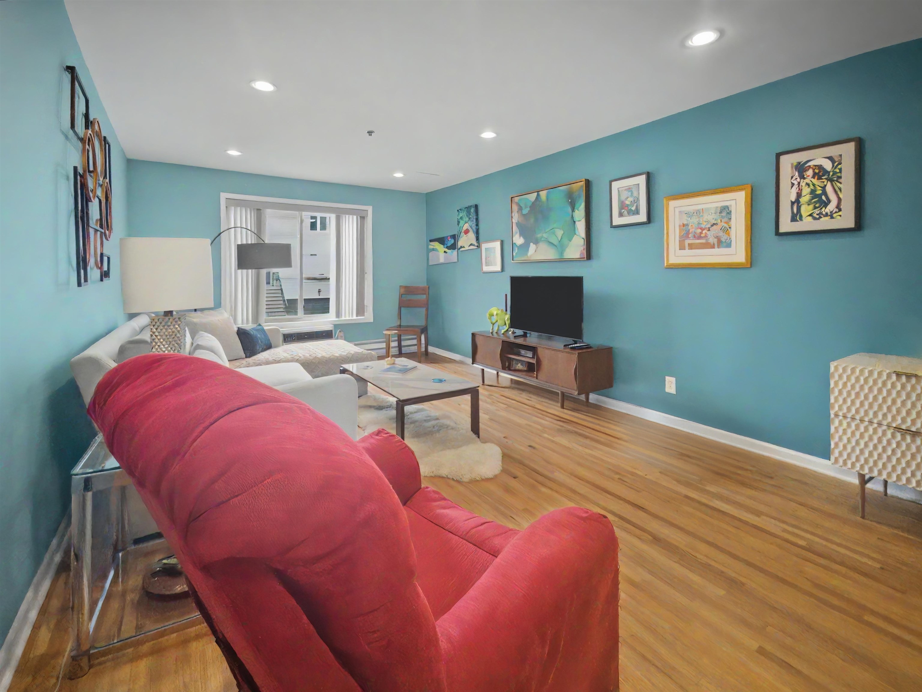 1911 GRAND AVE