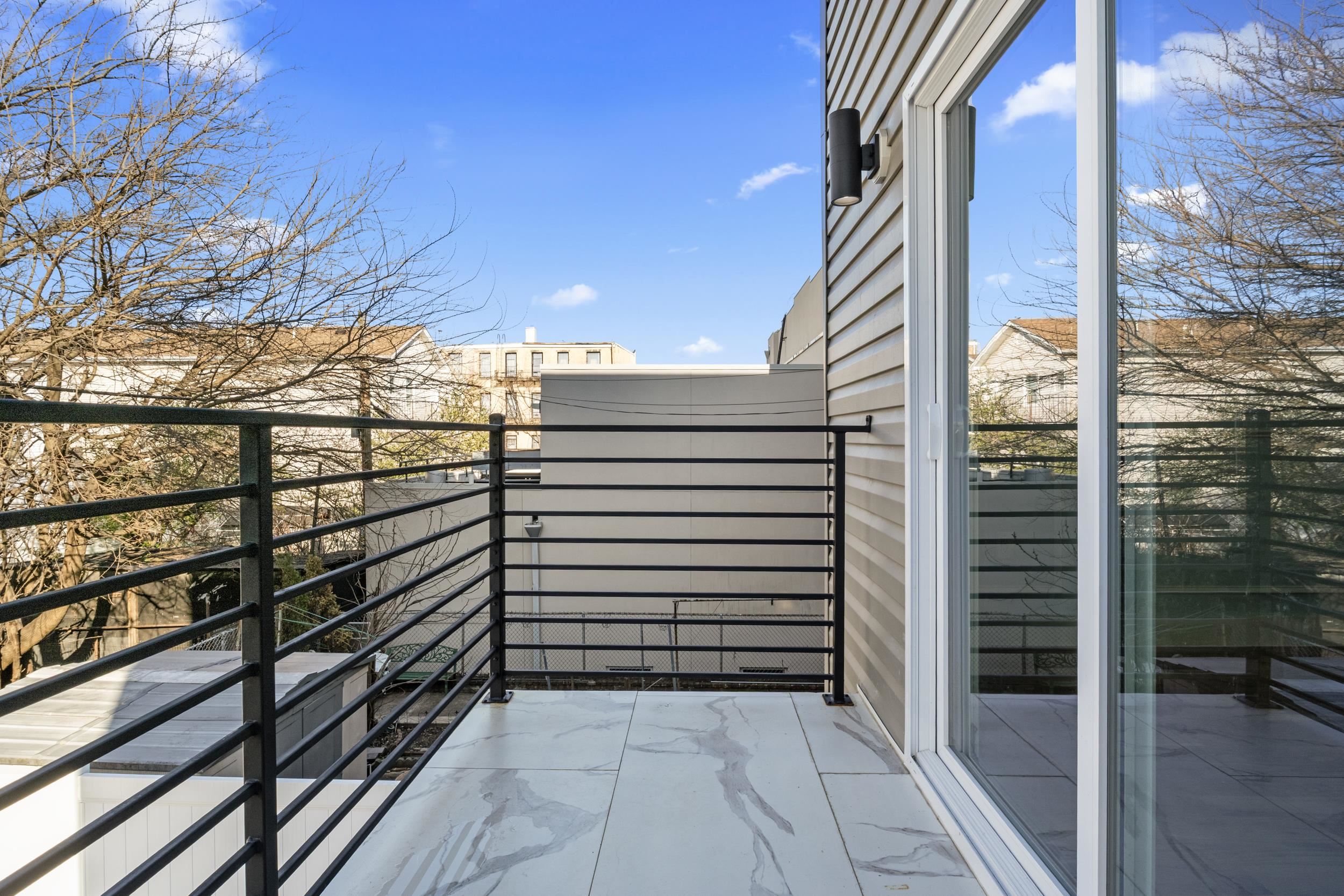 20 Zabriskie St #1, Jersey City, New Jersey image 14
