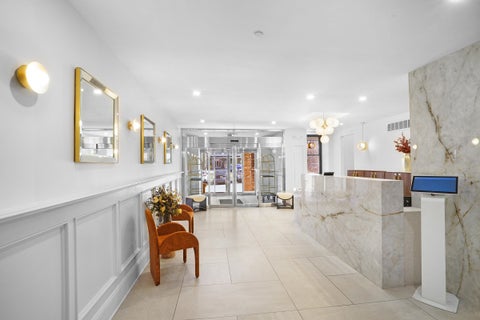 Condo For Sale - 225 St Pauls Ave #2D<br/> Jersey City, NJ 07306