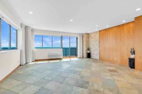 Condo For Sale - 55 Ocean Ave #PH A<br/> Monmouth County, MONMOUTH BEACH BORO, NJ 07750