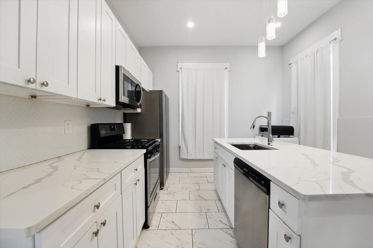 46 Van Ness Pl, Newark, New Jersey image 30
