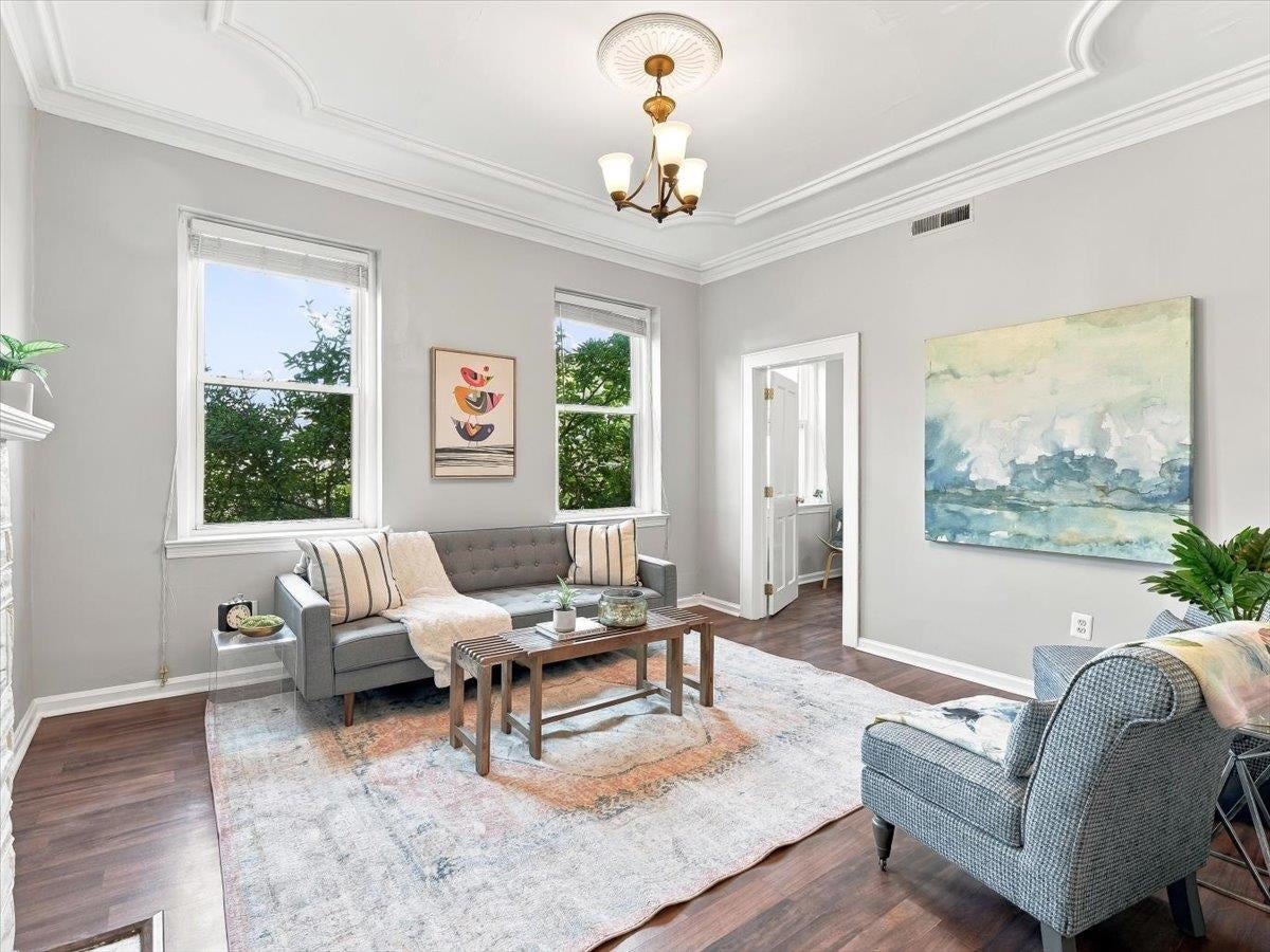 35 WAVERLY ST 3