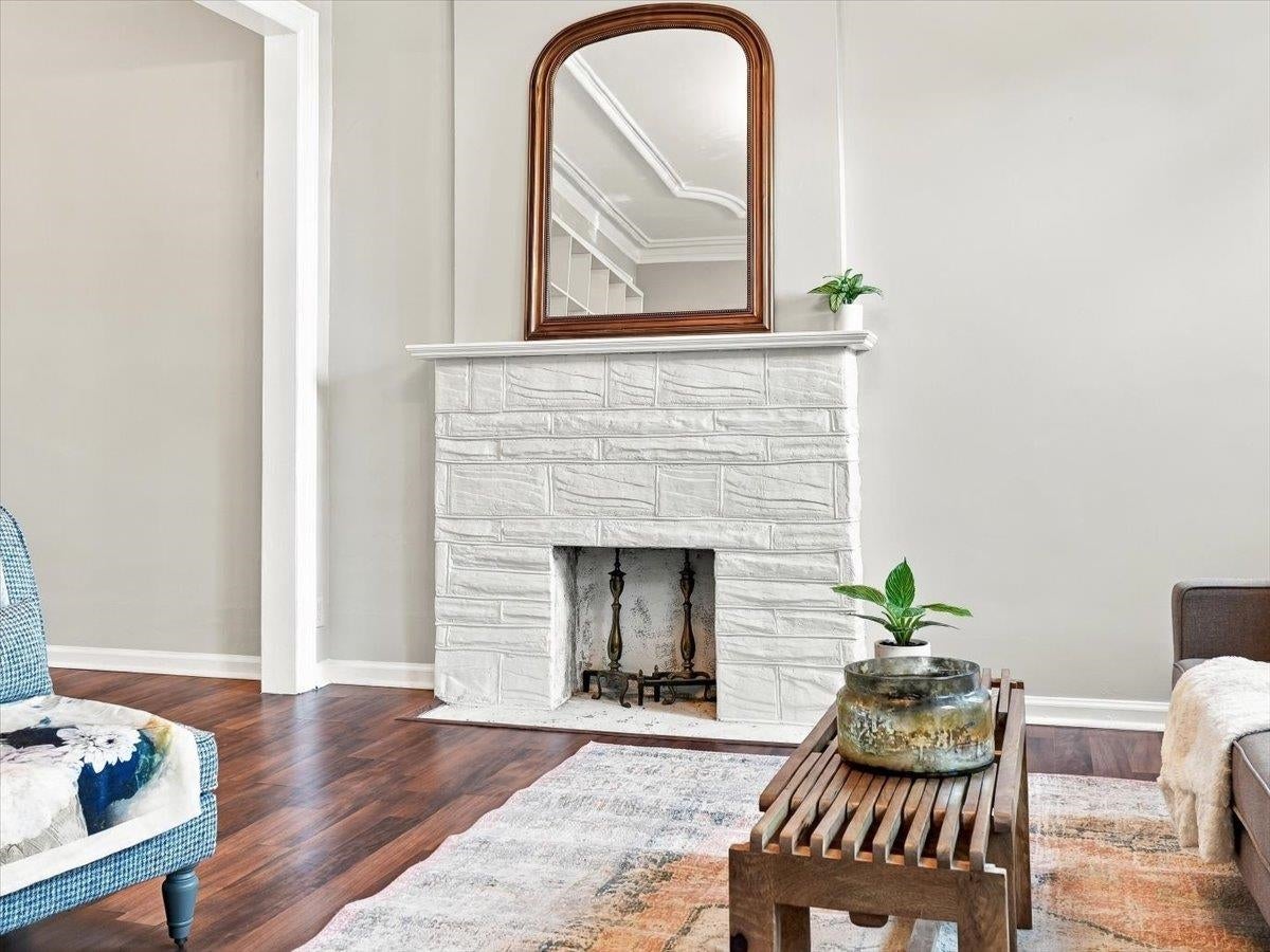 35 WAVERLY ST 3