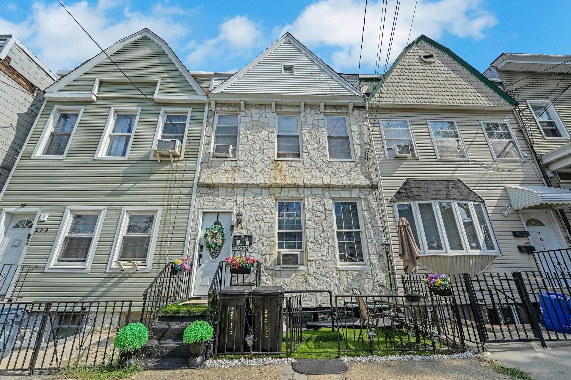 292A VIRGINIA AVE