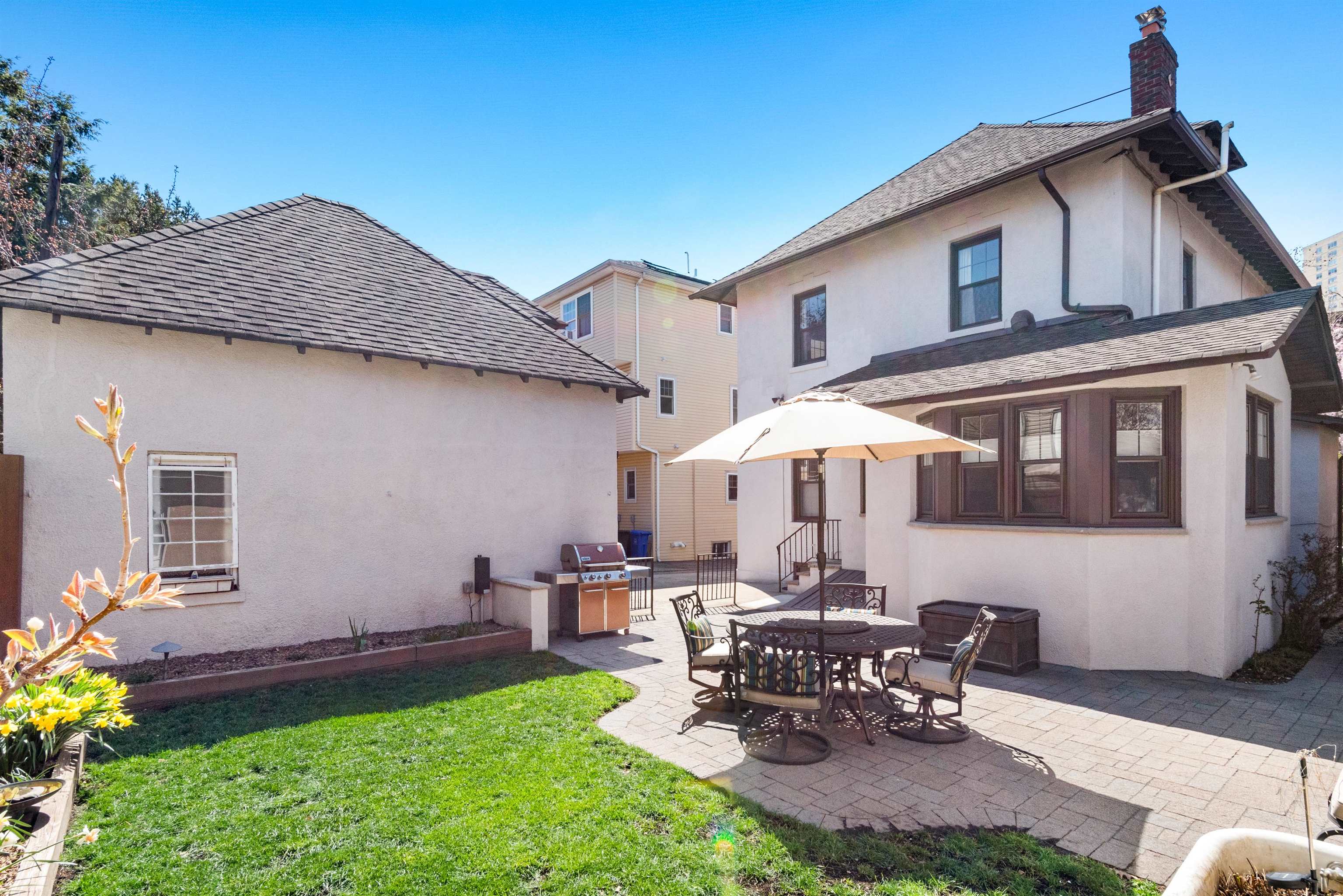 30 62ND ST