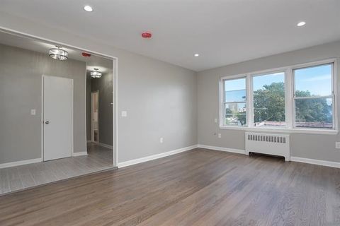 Condo For Sale - 2520 Kennedy Blvd #5A<br/> Jersey City, NJ 07304