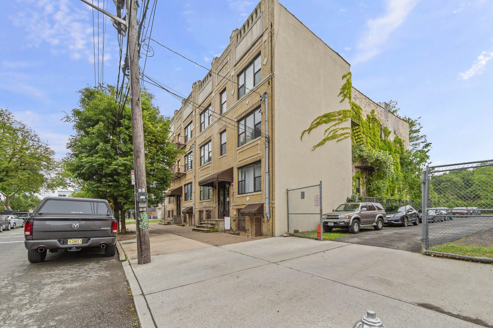 79 Crescent Ave #1, Jersey City, New Jersey image 3