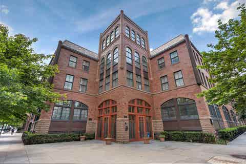 Condo For Sale - 61 Grand St #2F<br/> Hudson County, Jersey City, NJ 07302