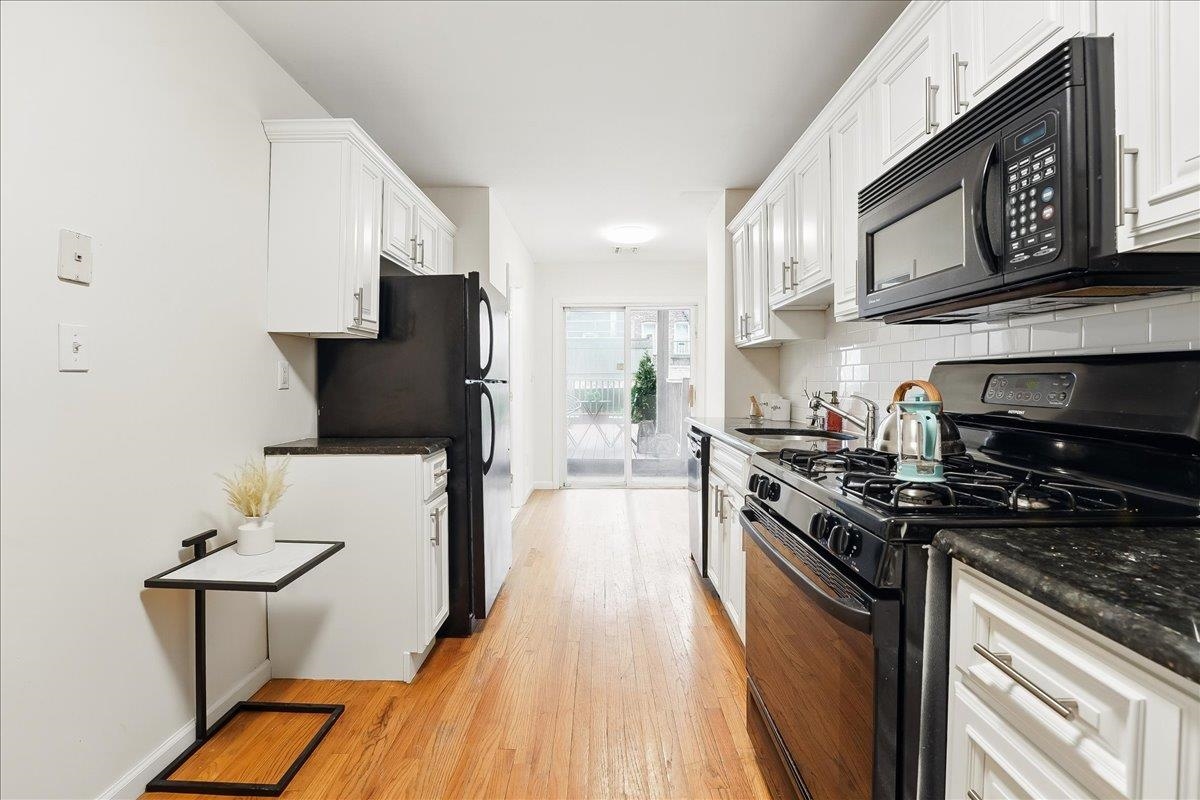 216 Sherman Ave #1R, Jersey City, New Jersey image 5