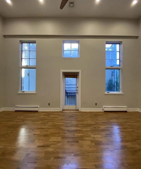 Featured picture for the property 250014863
