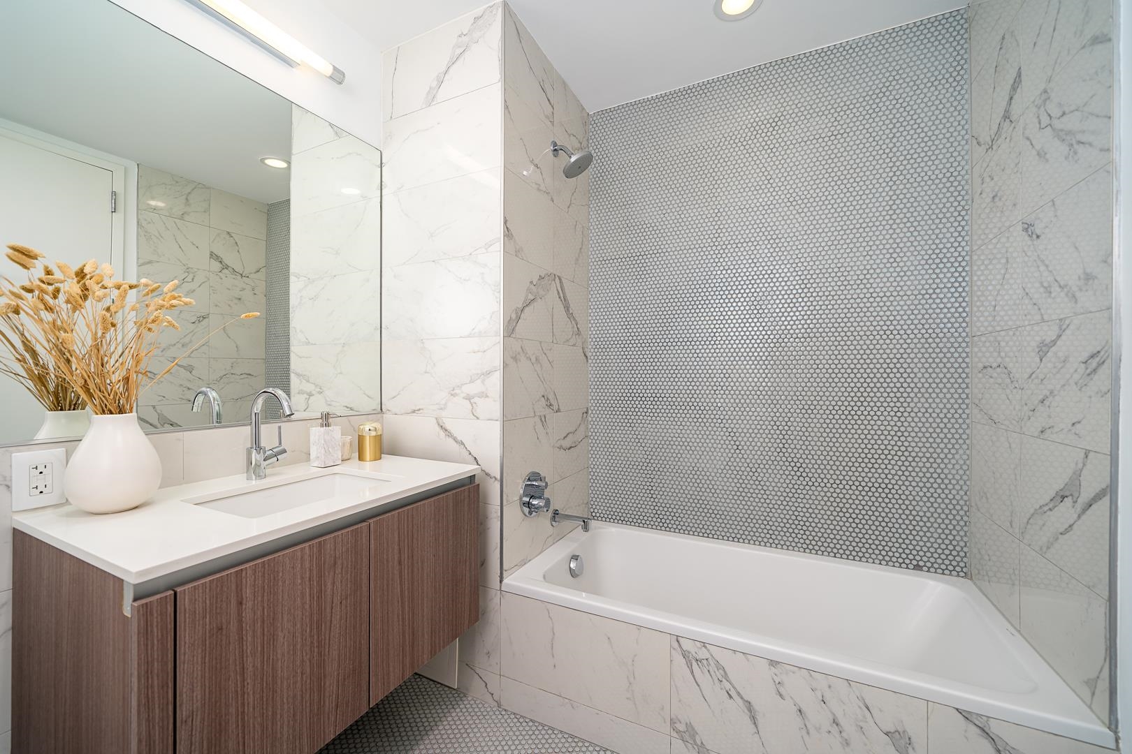 160 1st St #1012, Jersey City, New Jersey image 34