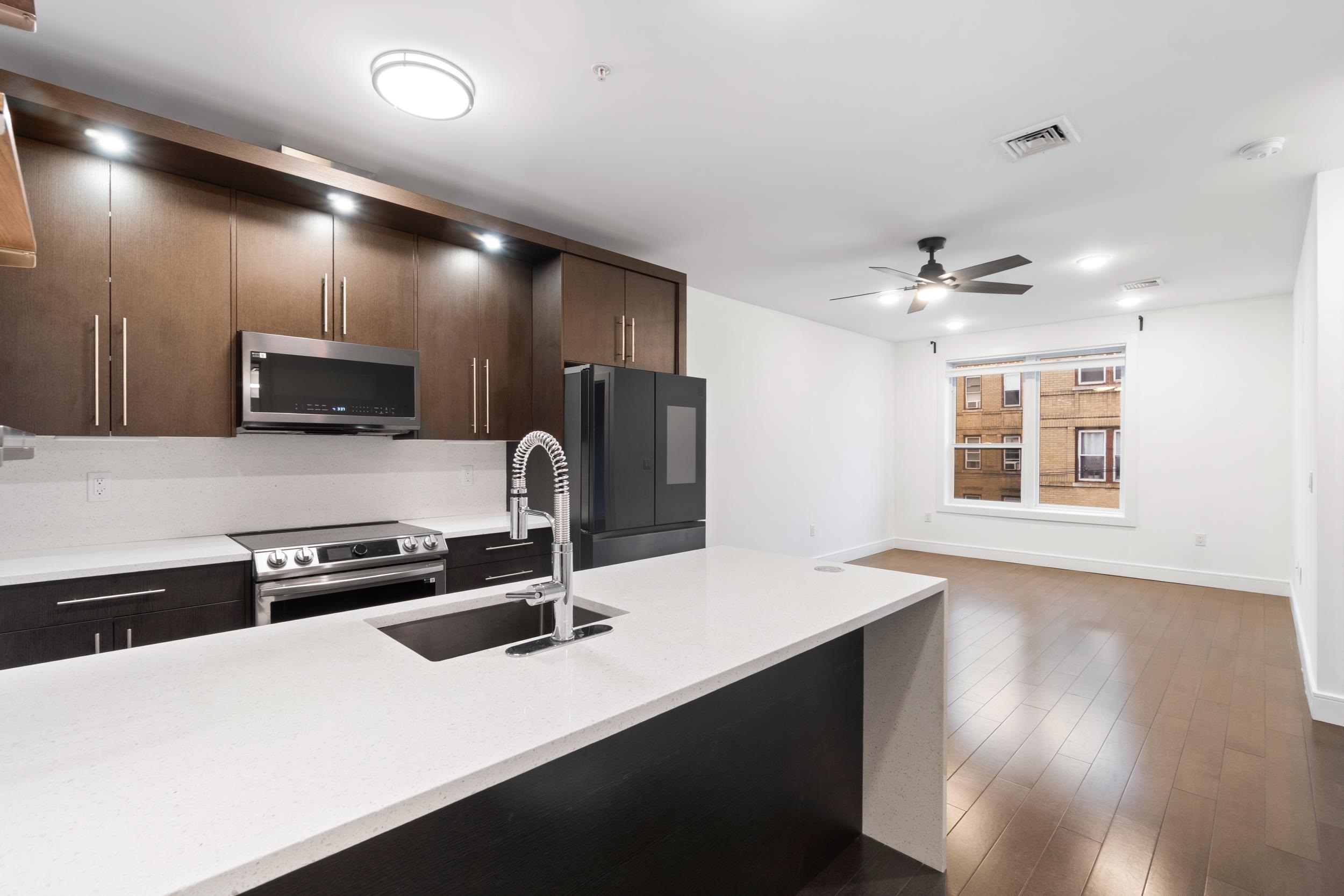 6401 PARK AVE 402