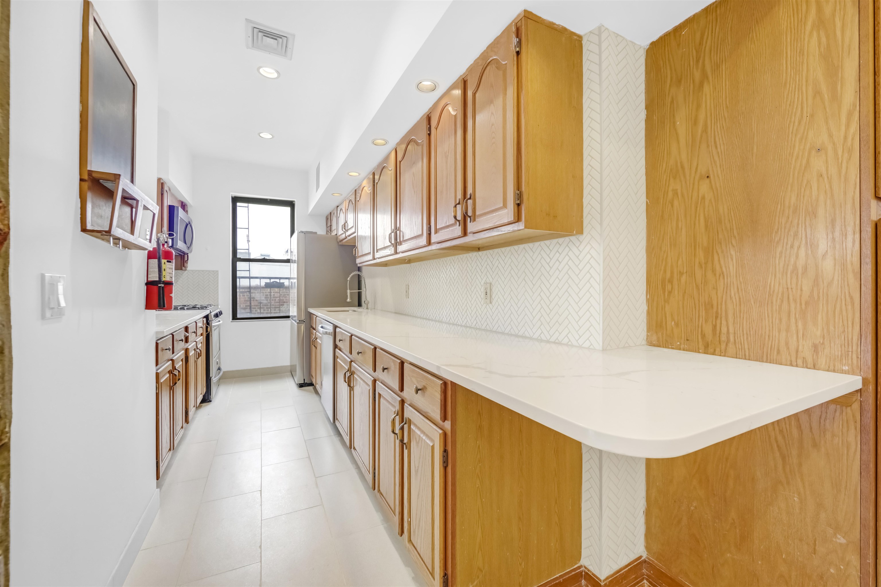 301 79th St #E4, North Bergen, New Jersey image 10