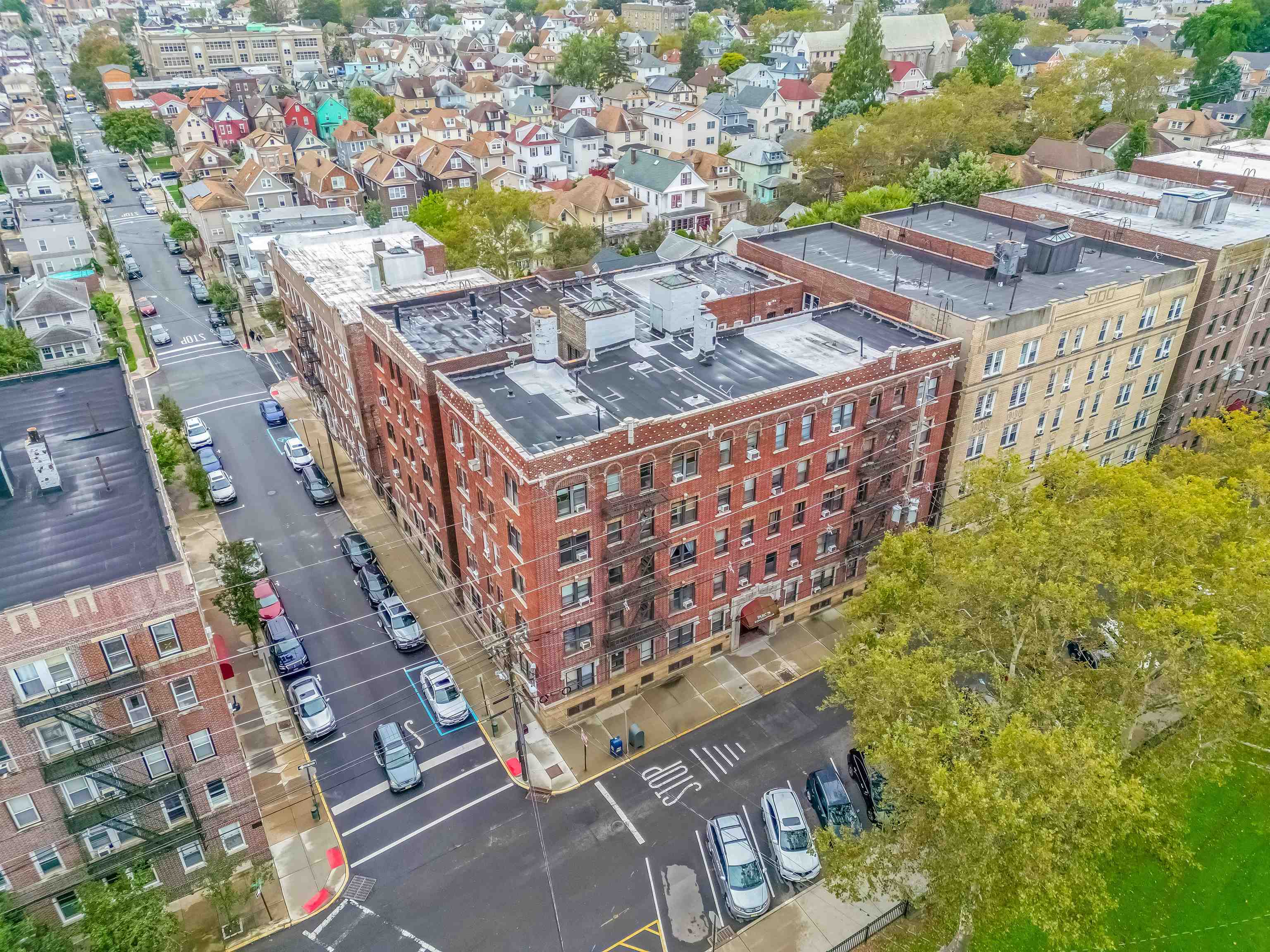 301 79th St #E4, North Bergen, New Jersey image 39