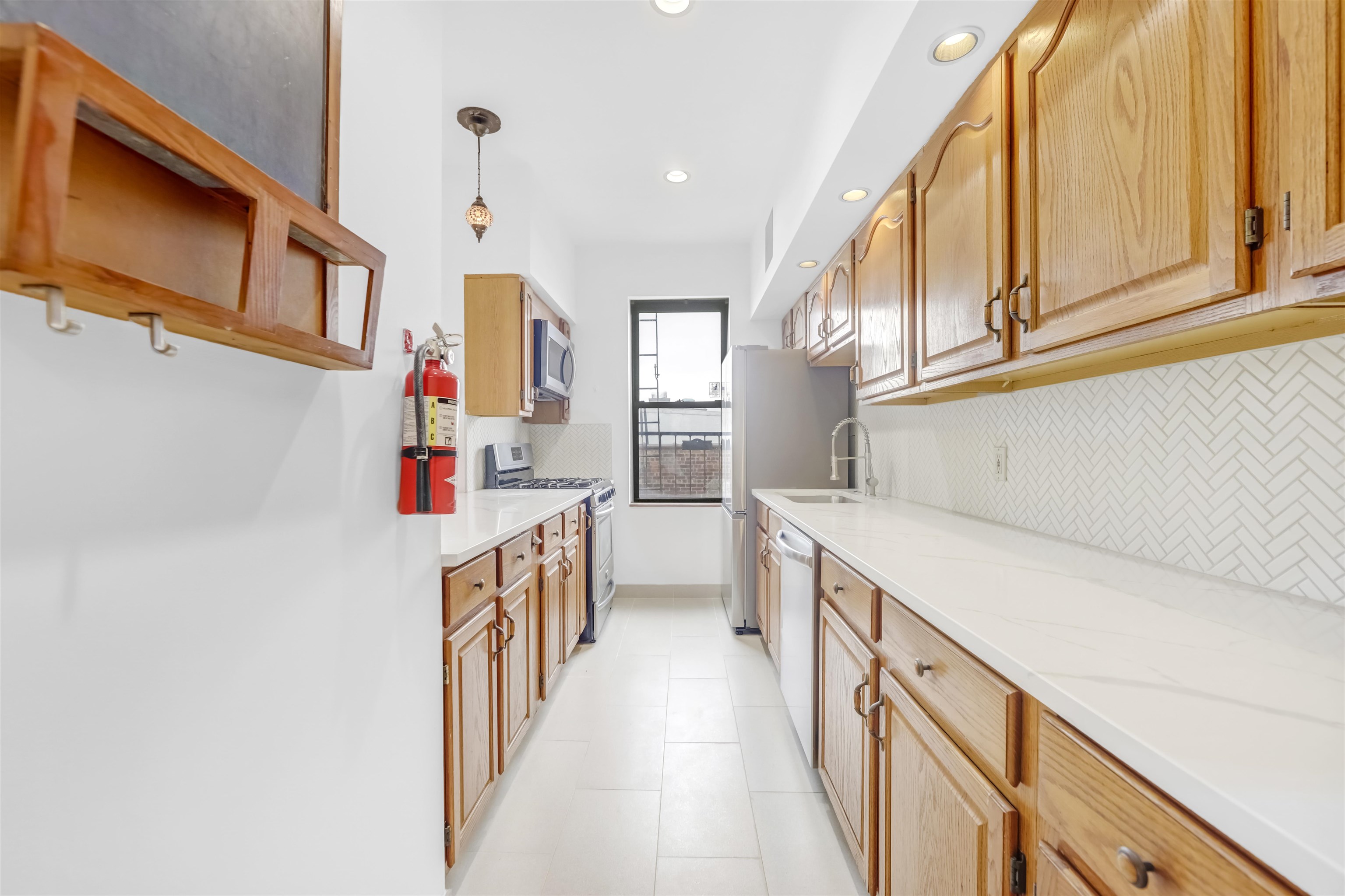 301 79th St #E4, North Bergen, New Jersey image 11