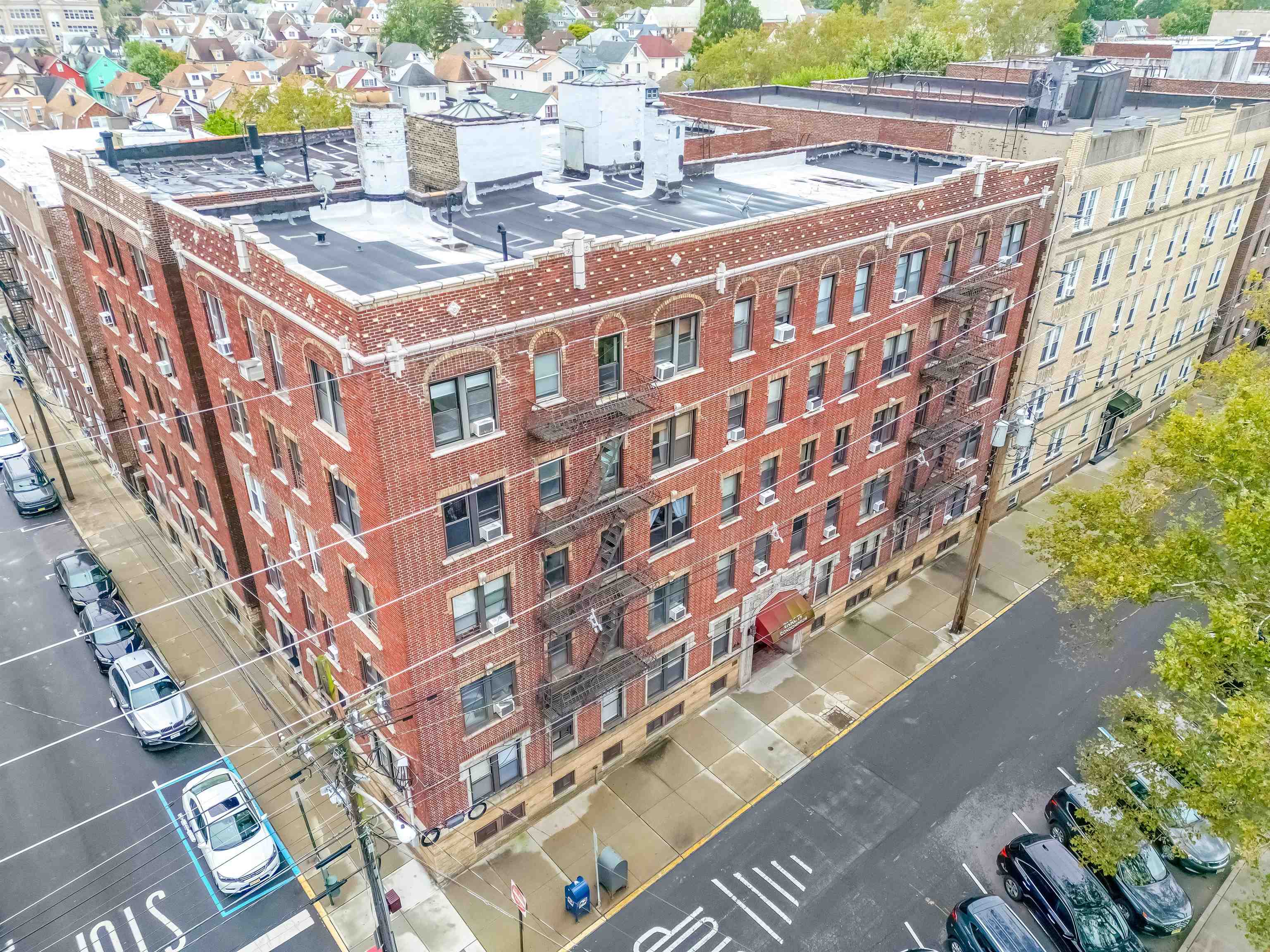 301 79th St #E4, North Bergen, New Jersey image 37