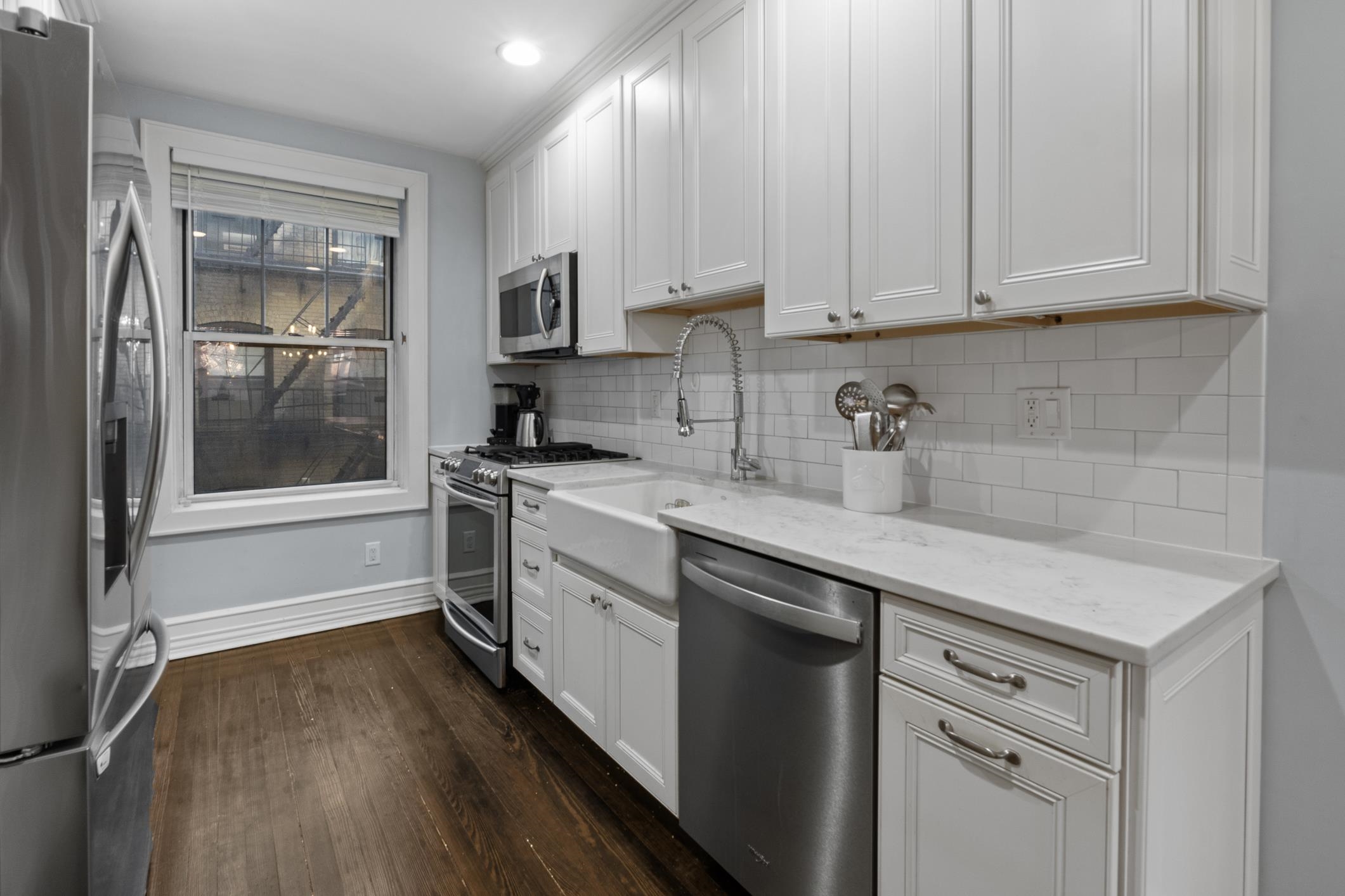1000 Hudson St #209, Hoboken, New Jersey image 16