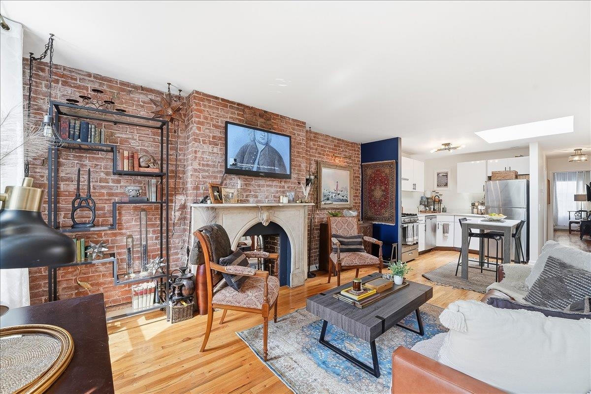 77 GARDEN ST 5