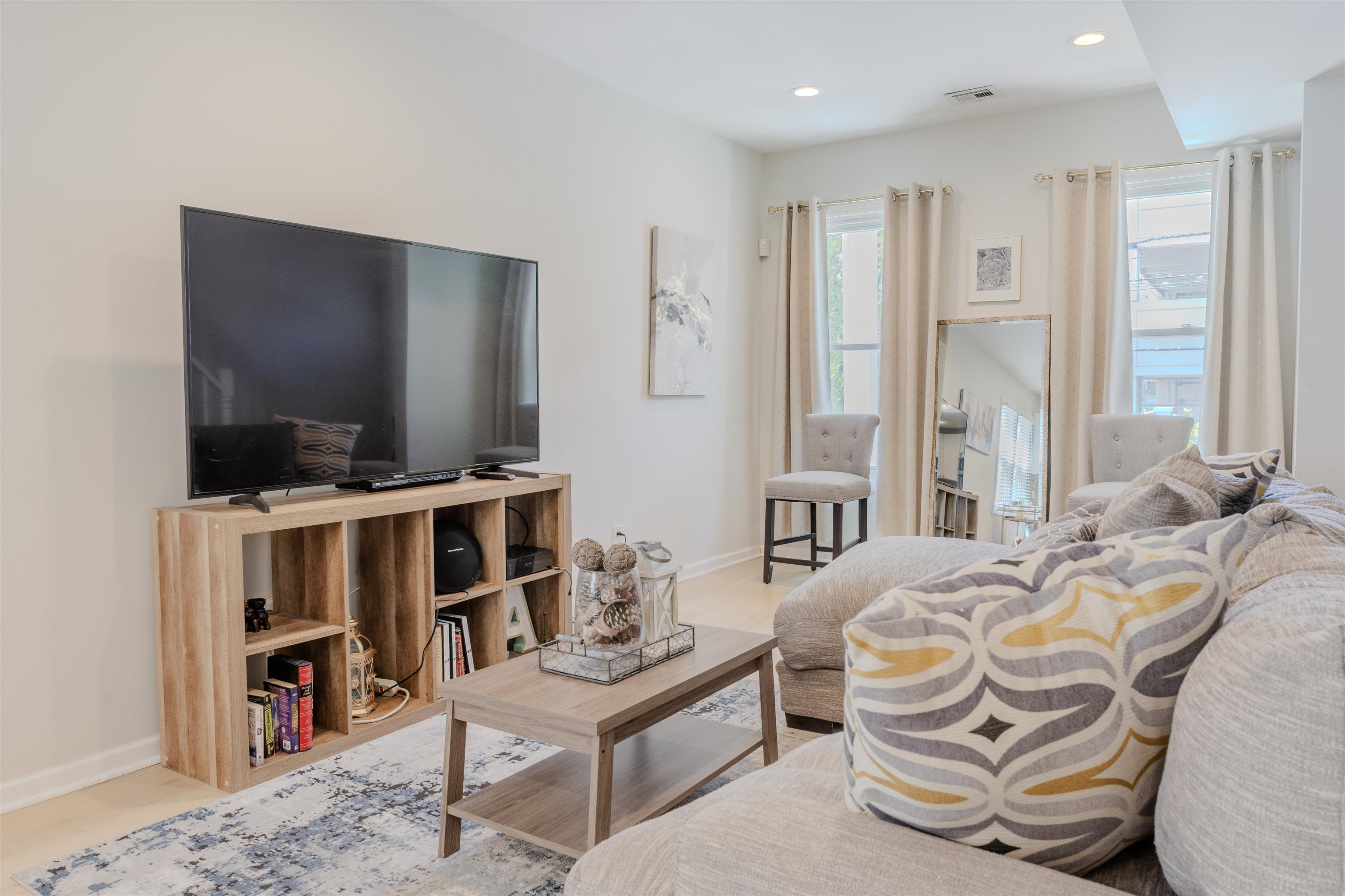 17 West 24th St, Bayonne, New Jersey image 3