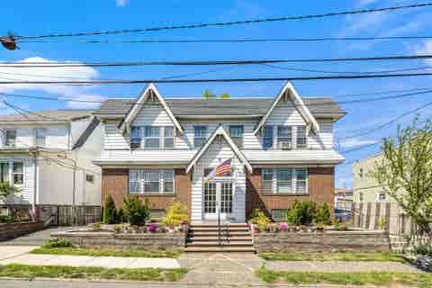 Multifamily For Sale - 191 Duke St<br/> Kearny, NJ 07032